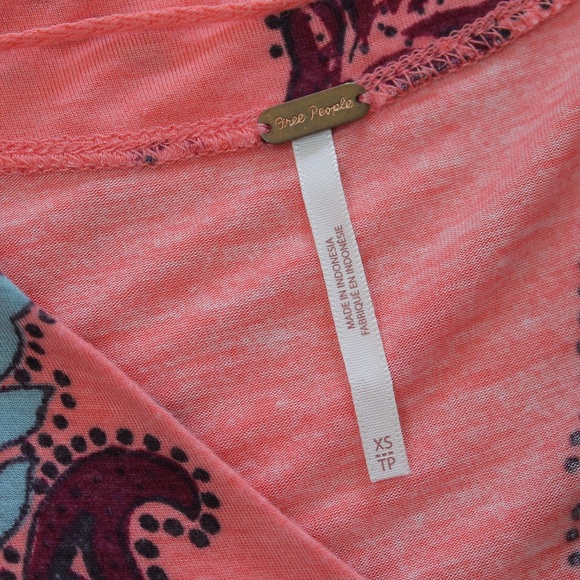 Free People Maui Wowie Coral Printed Kaftan Top - Picture 8 of 8